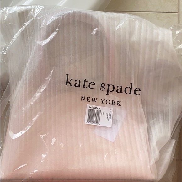 ** SOLD ** Kate Spade Purse - Picture 5 of 5